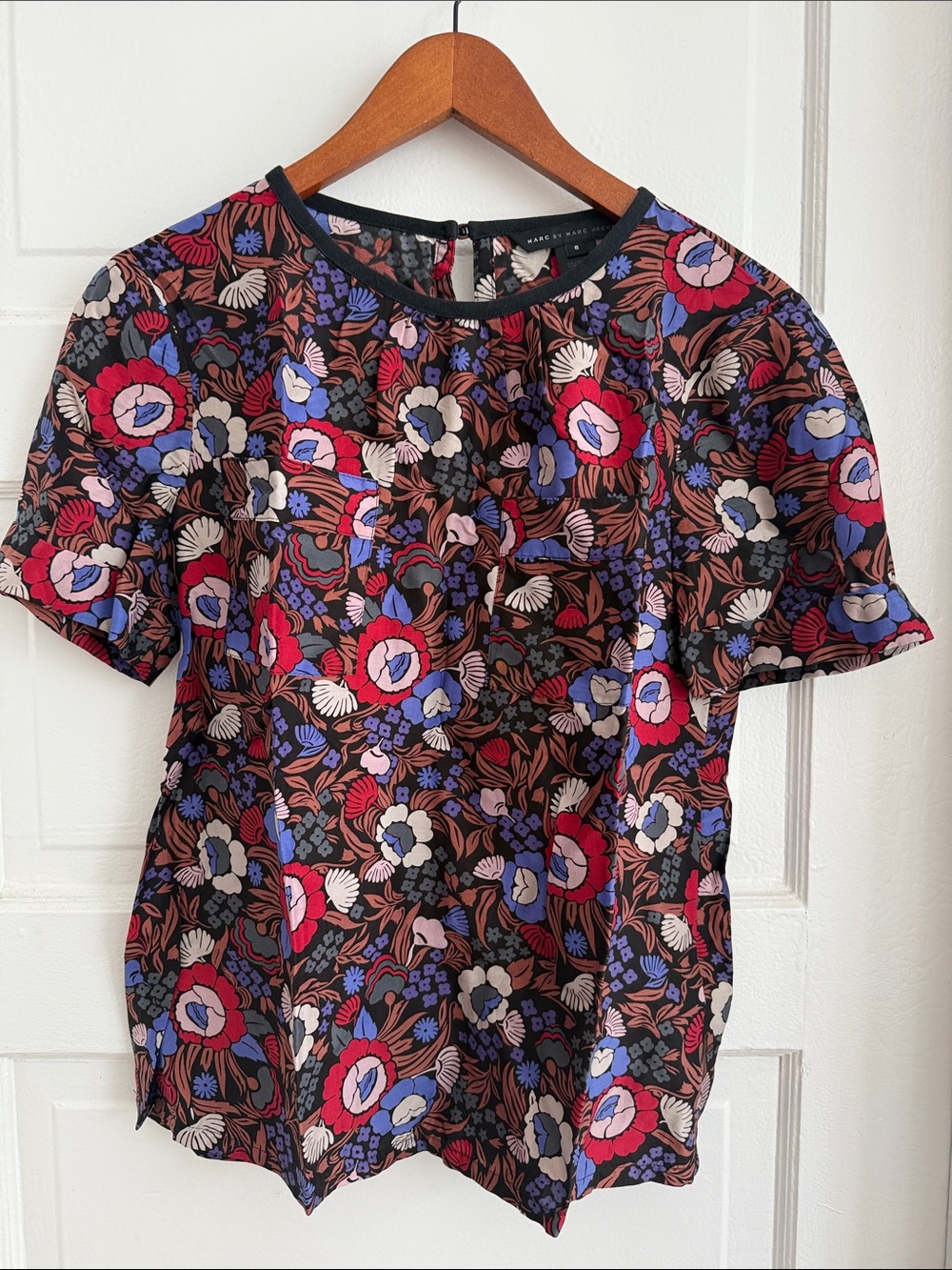Marc By Marc Jacobs Floral Short Sleeve silk Top in Red, Blue, Purple & Cream